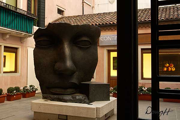 Courtyard Face